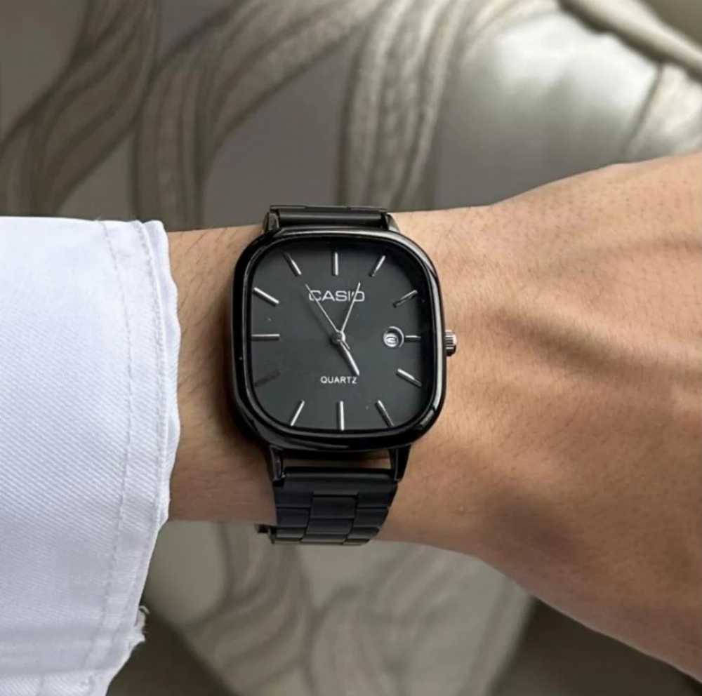 Casio Men’s Classic Quartz Stainless Steel Watch